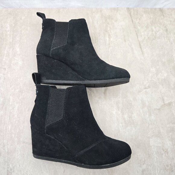 Toms Ankle Wedge Booties Sz 6 Black Suede Comfort Western Desert Chelsea Boots - Picture 6 of 10